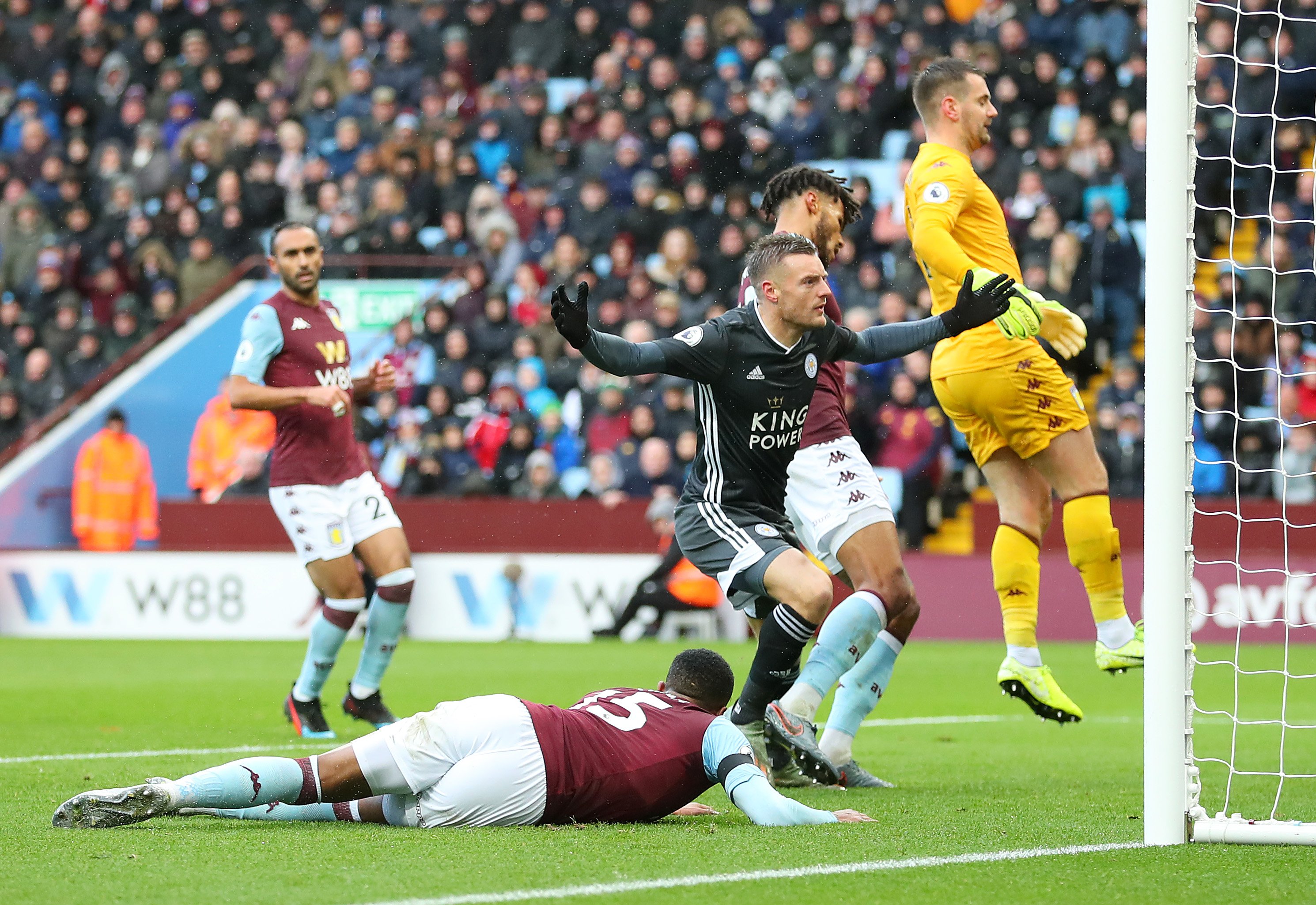 展现出她作 展现出她作